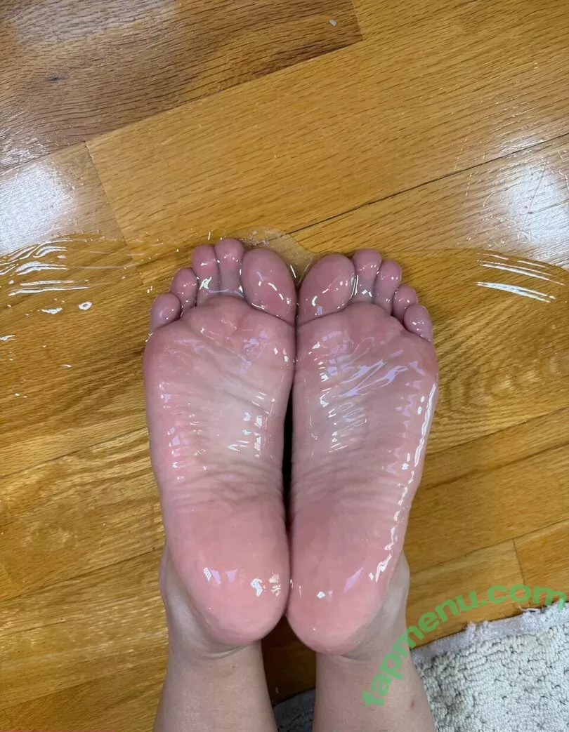 Sia ASMR nude photo #0103 (real_siaasmr / siaasmr)