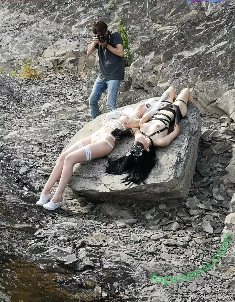 Sia_Siberia nude photo #2497 (sia_siberia.jpeg)