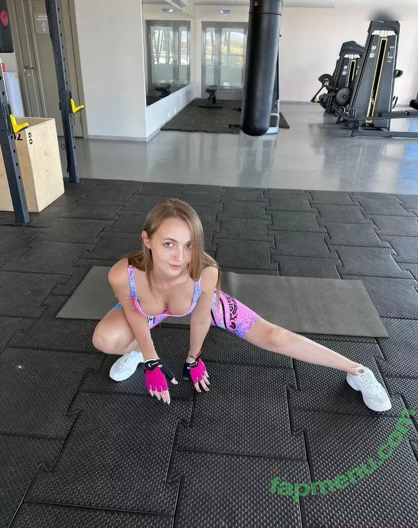 Sia_Siberia nude photo #2521 (sia_siberia.jpeg)