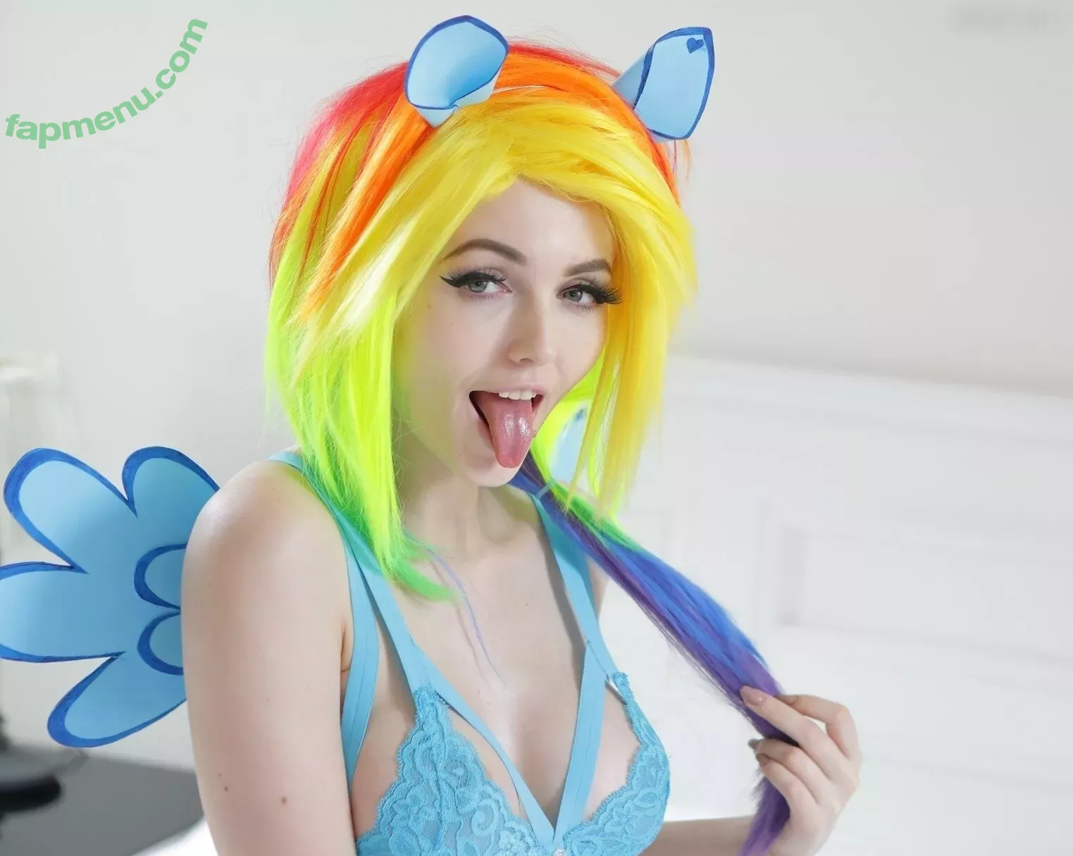 Sia_Siberia nude photo #2617 (sia_siberia.jpeg)