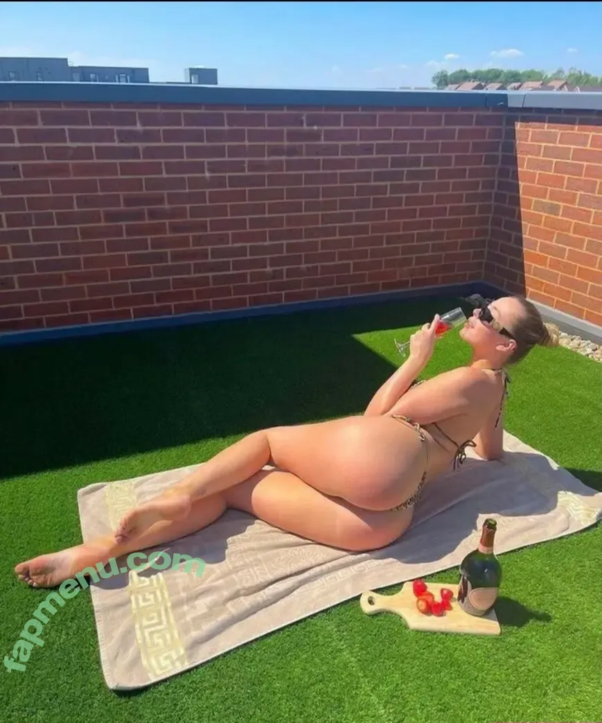 Sian Owen nude photo #0303 (PAIGEOWENS / Siân Owen / sian.owenx)