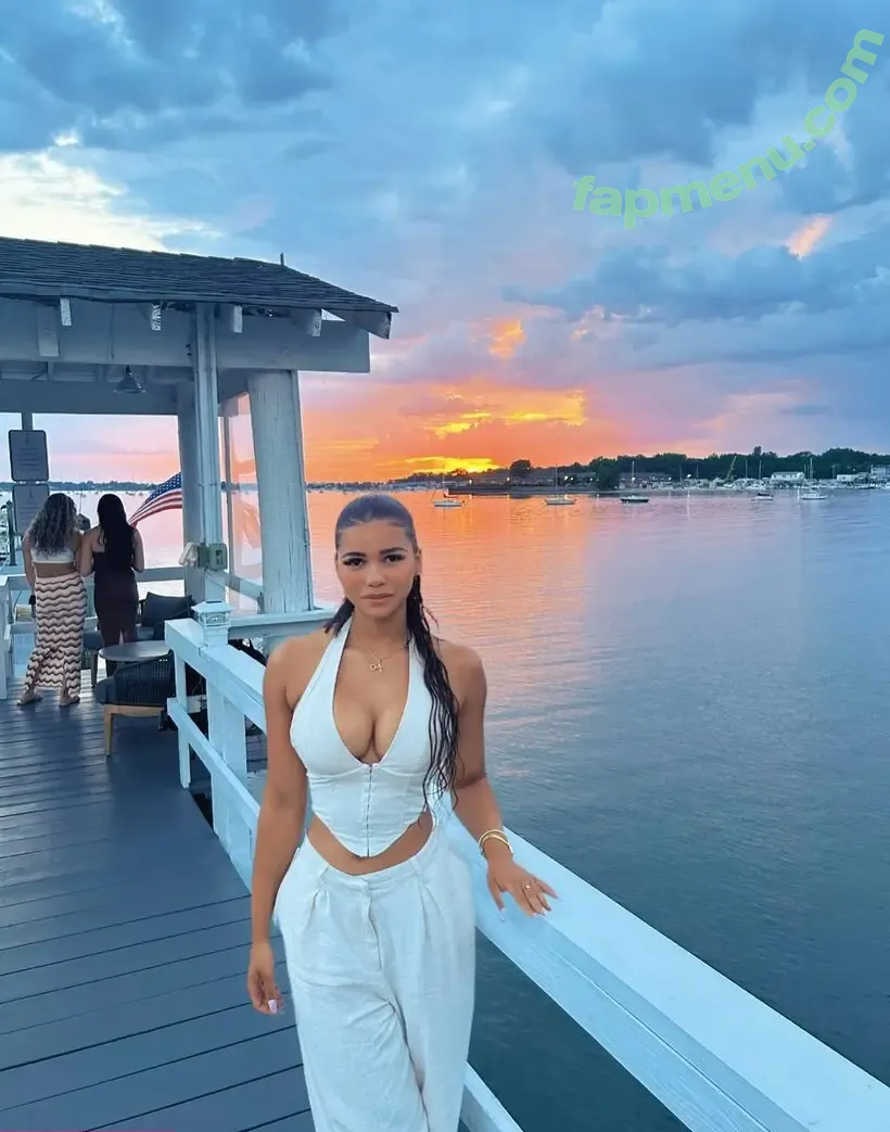 Siarra Naylani Siarra.naylani nude photo #0002 (puertorican.peach5 / siarra.naylani)
