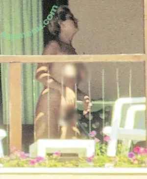  nude photo #0004