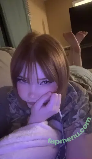 sickndcute / beingbetrayd / dumbifiy nude photo #0122