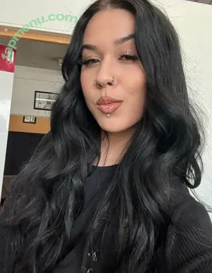 Sickxsadgirl nude photo #0011