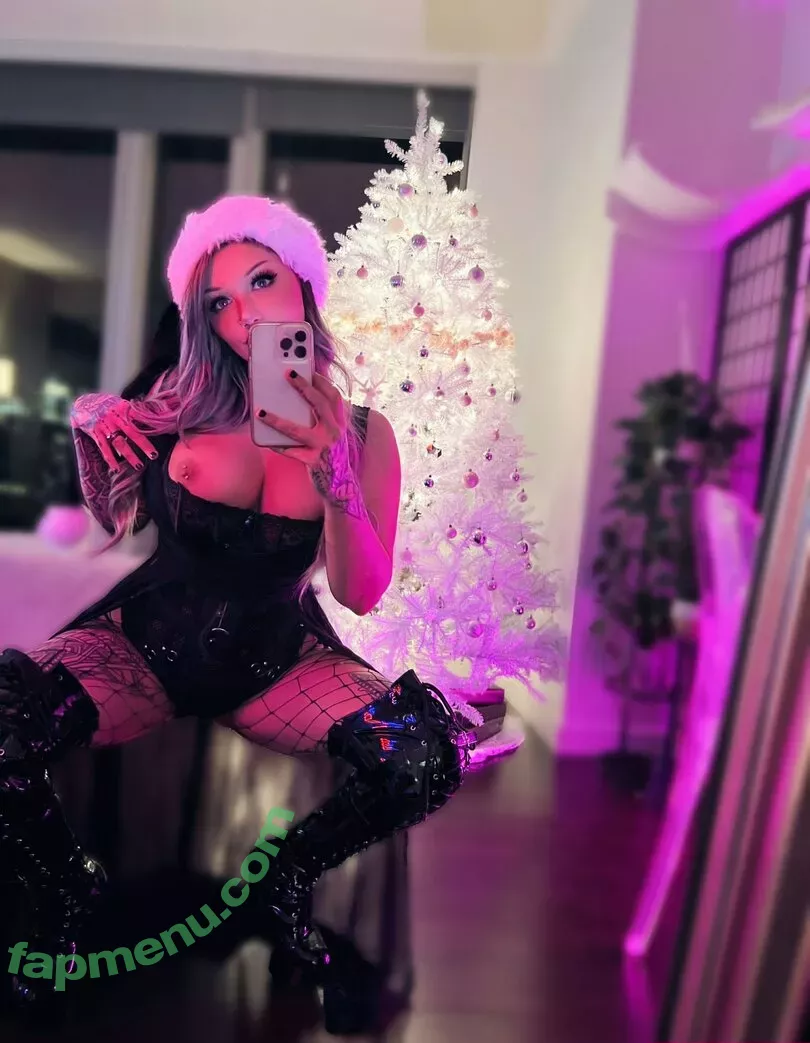 siegexxx nude photo #0202 (rainbow6game_us / undersiegexo)