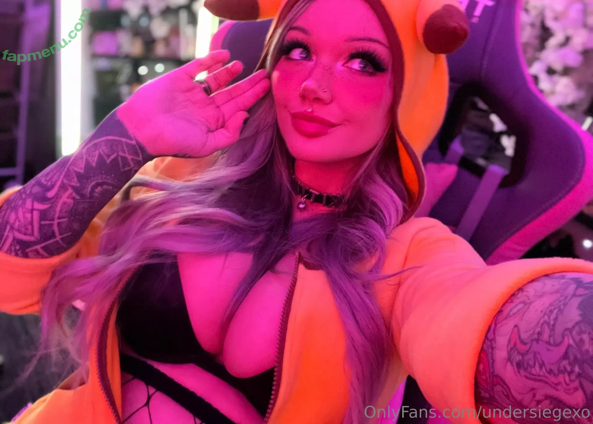 siegexxx nude photo #0203 (rainbow6game_us / undersiegexo)