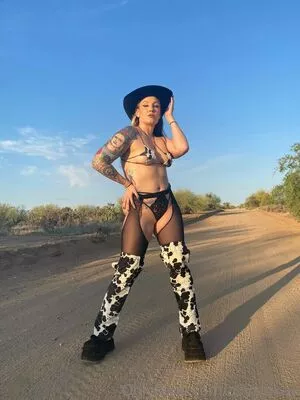 Sienna Day / Allysin Kay / adayinsienna / siennamaegomez nude photo #0773