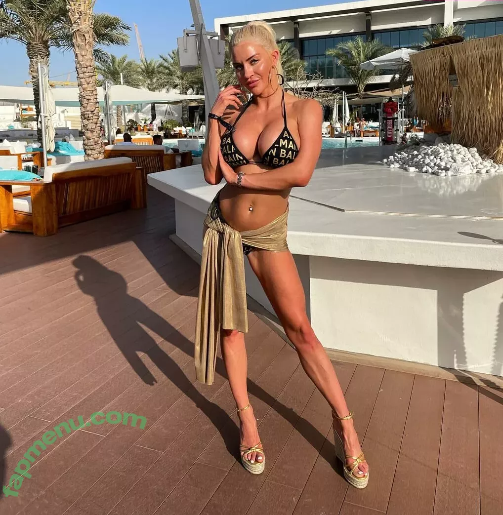 Sienna Day nude photo #0517 (Allysin Kay / adayinsienna / siennamaegomez)