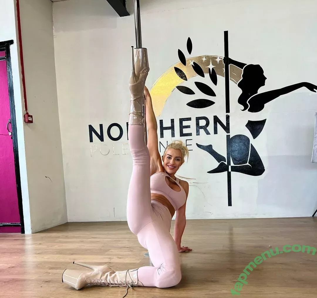 Sienna Day nude photo #0526 (Allysin Kay / adayinsienna / siennamaegomez)