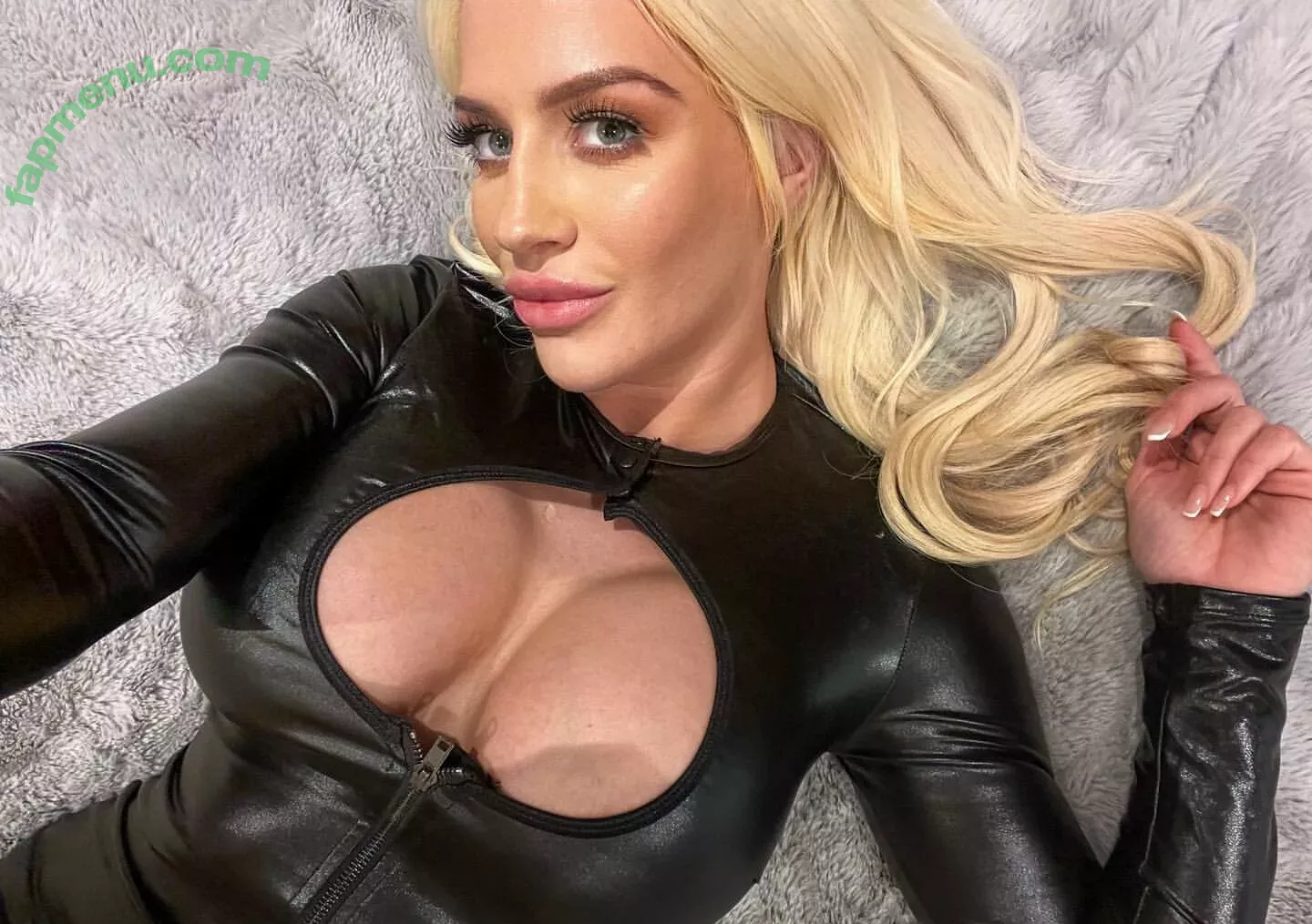 Sienna Day nude photo #0560 (Allysin Kay / adayinsienna / siennamaegomez)