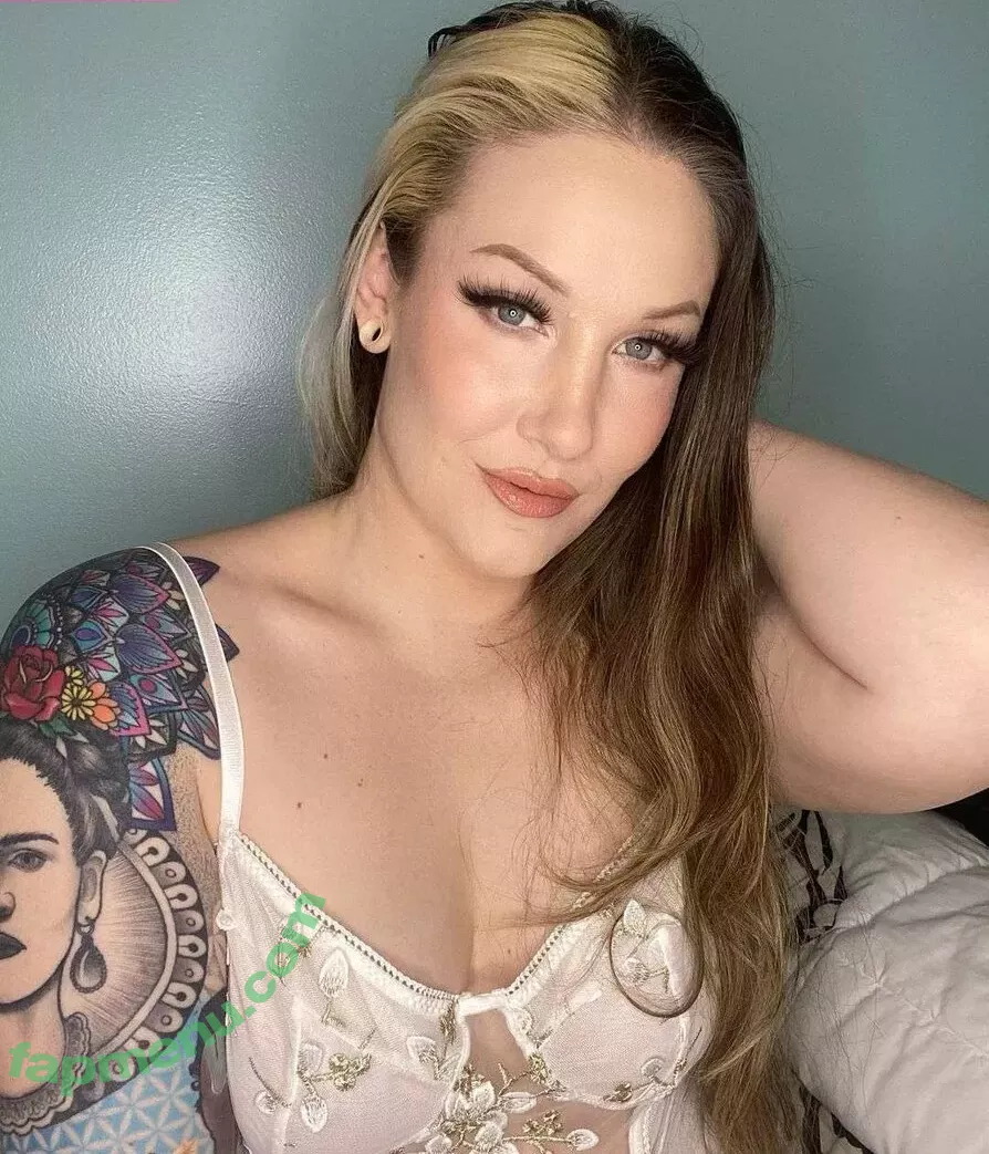 Sienna Day nude photo #0621 (Allysin Kay / adayinsienna / siennamaegomez)