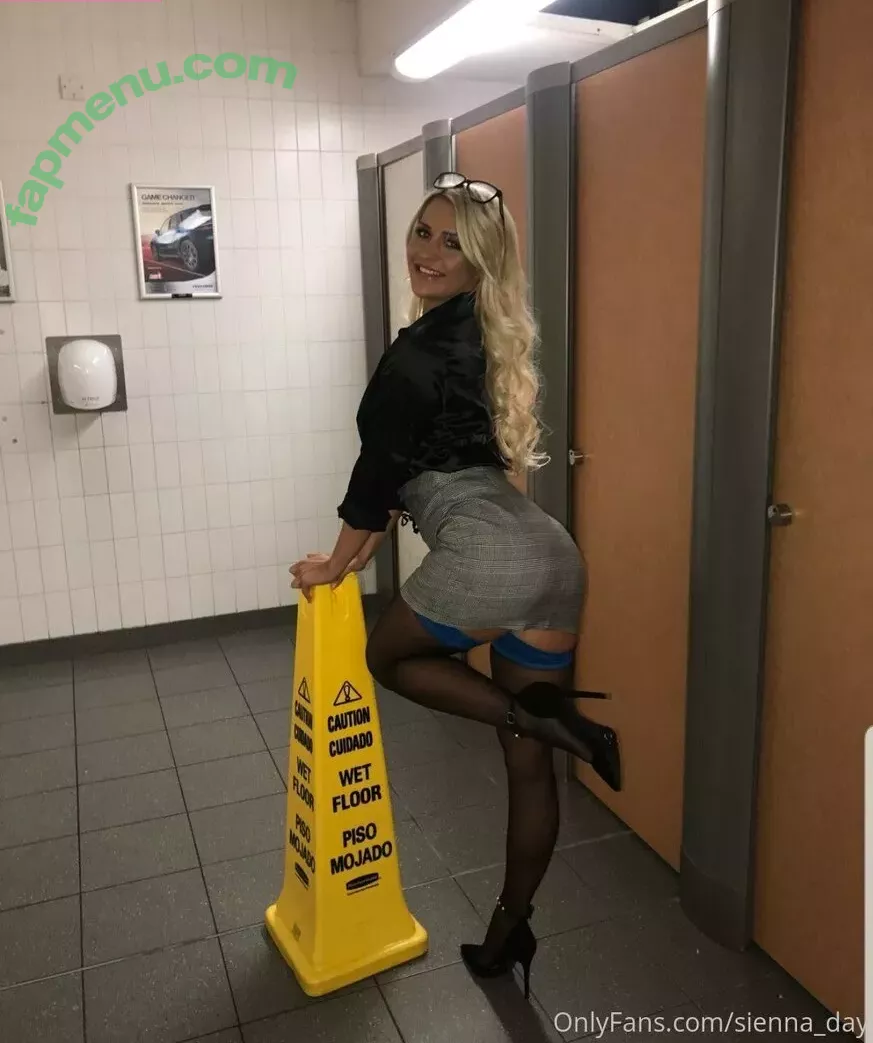 Sienna Day nude photo #0689 (Allysin Kay / adayinsienna / siennamaegomez)