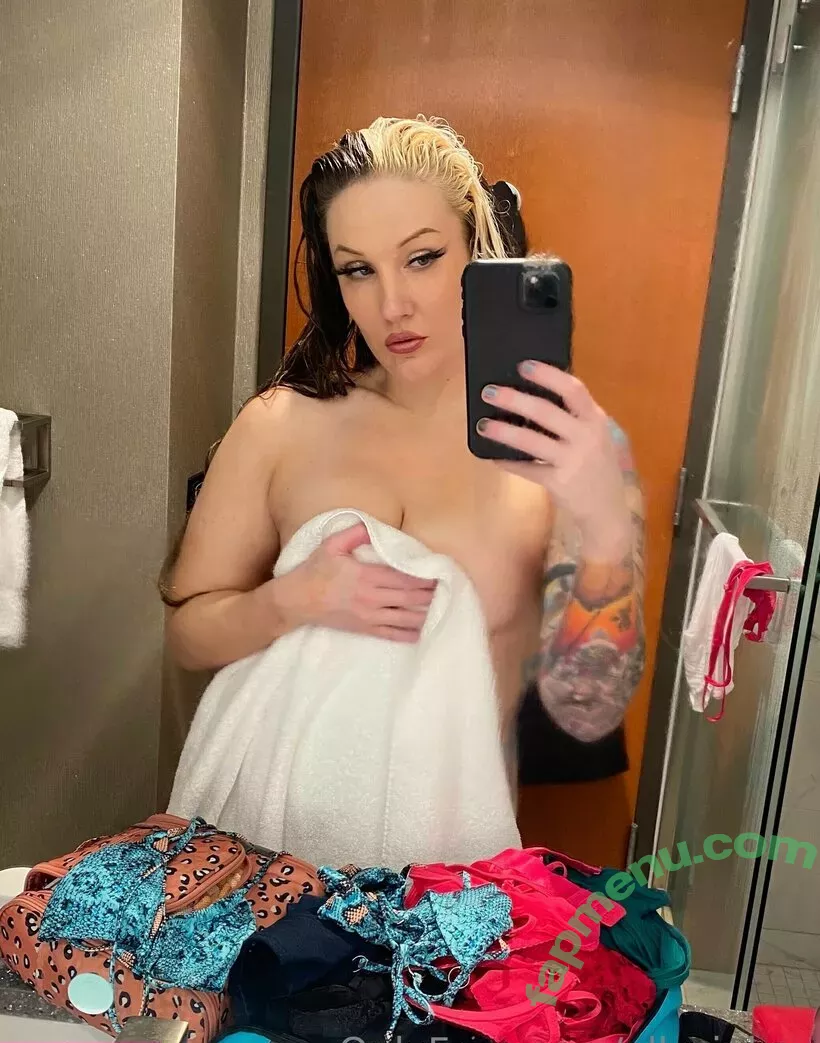 Sienna Day nude photo #0777 (Allysin Kay / adayinsienna / siennamaegomez)