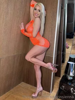 Sienna Day / Allysin Kay / adayinsienna / siennamaegomez nude photo #1027
