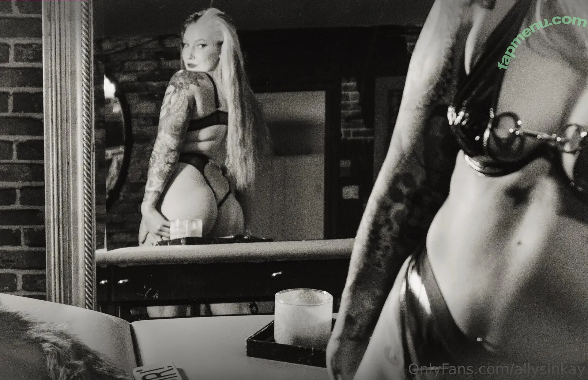 Sienna Day nude photo #1404 (Allysin Kay / adayinsienna / sienna_day / siennamaegomez)