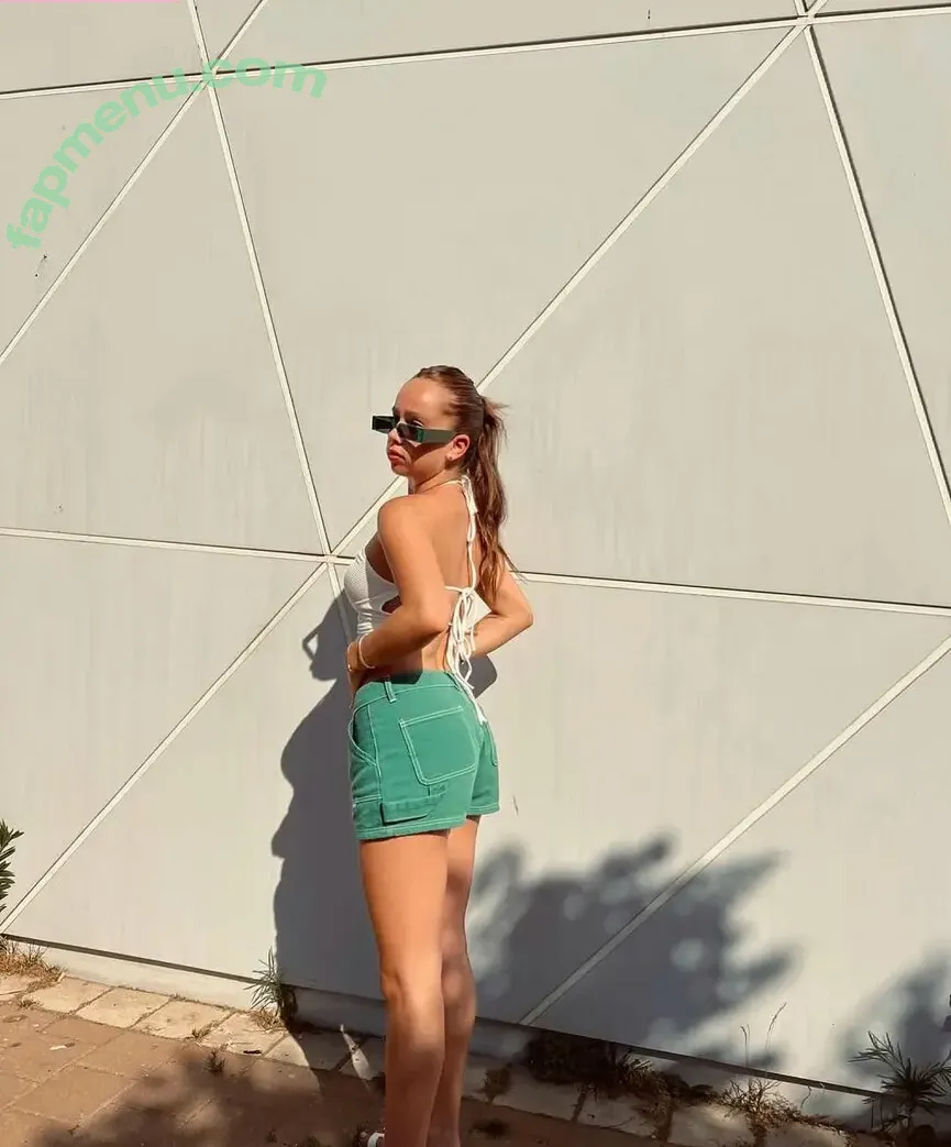 Sienna Labe nude photo #0022 (_sienna_labe)