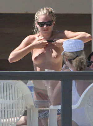 Sienna Miller / siennamillerfree / siennaonline / siennathing nude photo #0014