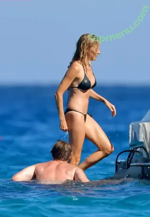 Sienna Miller / siennamillerfree / siennaonline / siennathing nude photo #0621