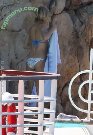 Sienna Miller / siennaonline / siennathing nude photo #0675