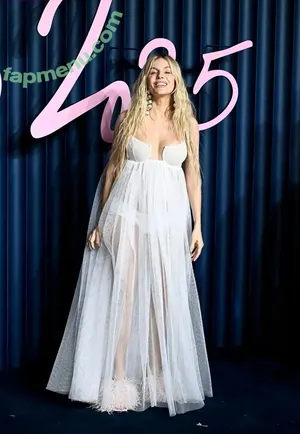 Sienna Miller / siennaonline / siennathing nude photo #0701