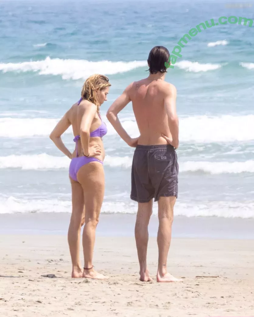 Sienna Miller nude photo #0383 (siennamillerfree / siennaonline / siennathing)