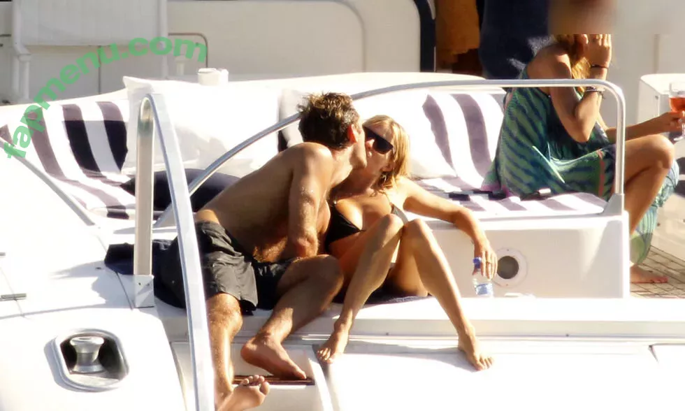 Sienna Miller nude photo #0441 (siennamillerfree / siennaonline / siennathing)