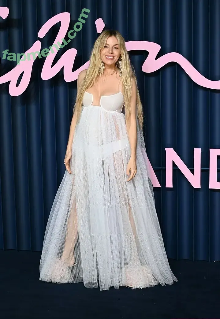 Sienna Miller nude photo #0694 (siennaonline / siennathing)