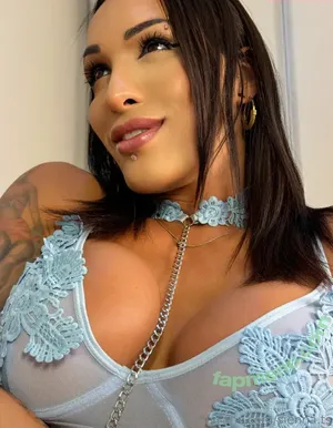 sienna.ts / siennakatharios nude photo #0002