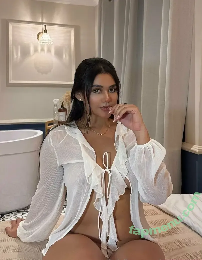 siennafree nude photo #0059 (siennaslittlesecret)