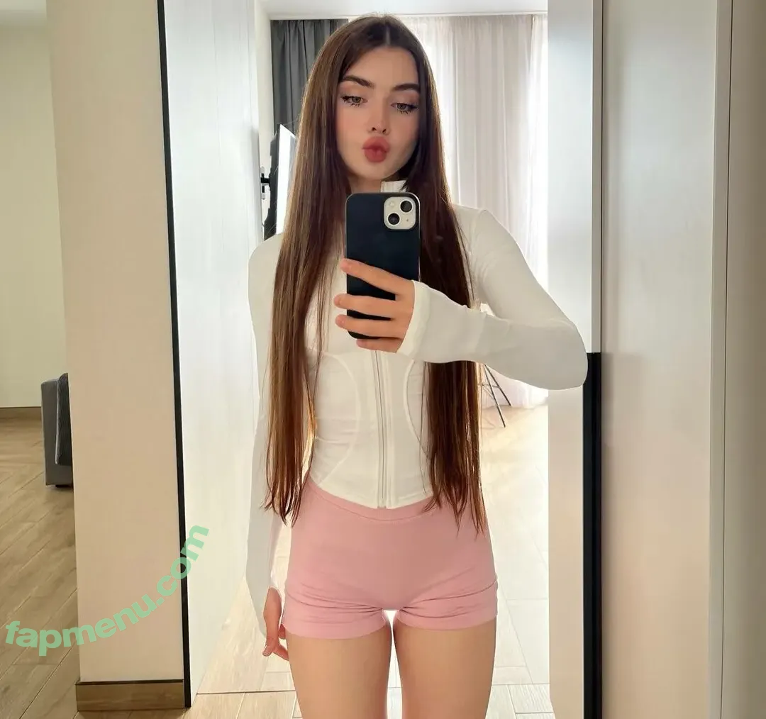 sighttttt nude photo #0079 (Vladlena)