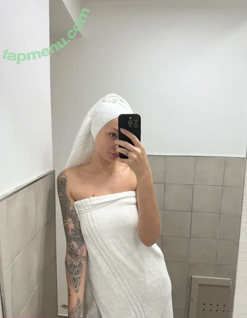 signorinairyna nude photo #0008 (Iryna / signorina_iryna)