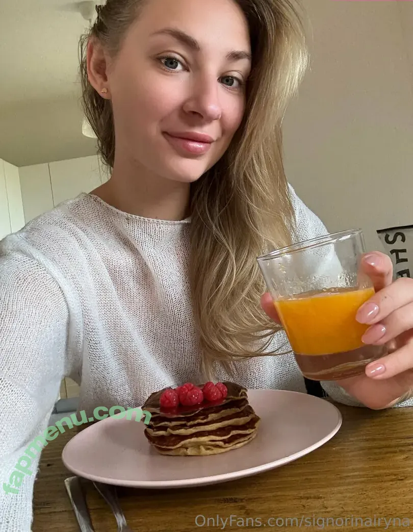 signorinairyna nude photo #0033 (Iryna / signorina_iryna)