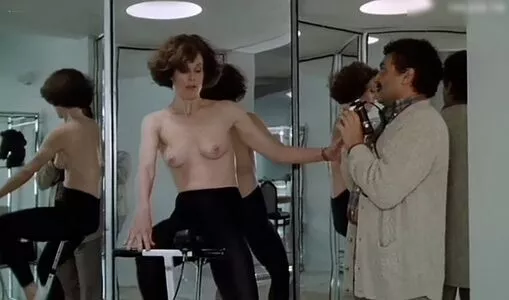 Sigourney Weaver / sigourney.weaver.242 nude photo #0106