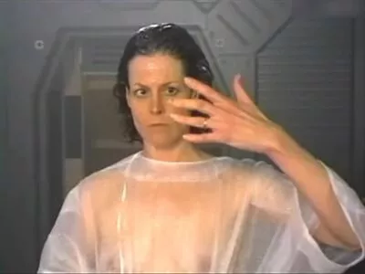 Sigourney Weaver / official_sigourneyweaver nude photo #0114