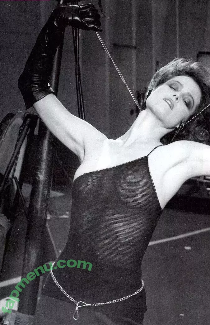 Sigourney Weaver nude photo #0066 (official_sigourneyweaver)