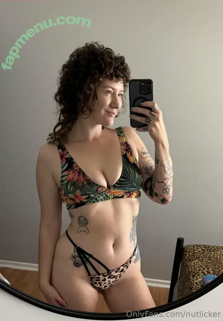 sigourneybeaver nude photo #0001 (sigourney.beaver)