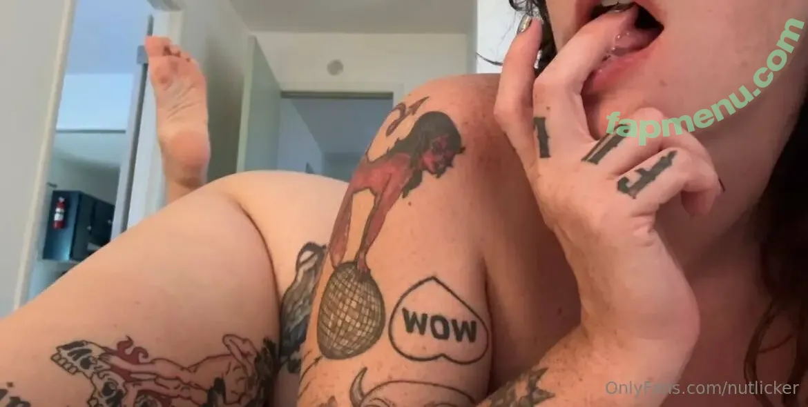 sigourneybeaver nude photo #0011 (sigourney.beaver)
