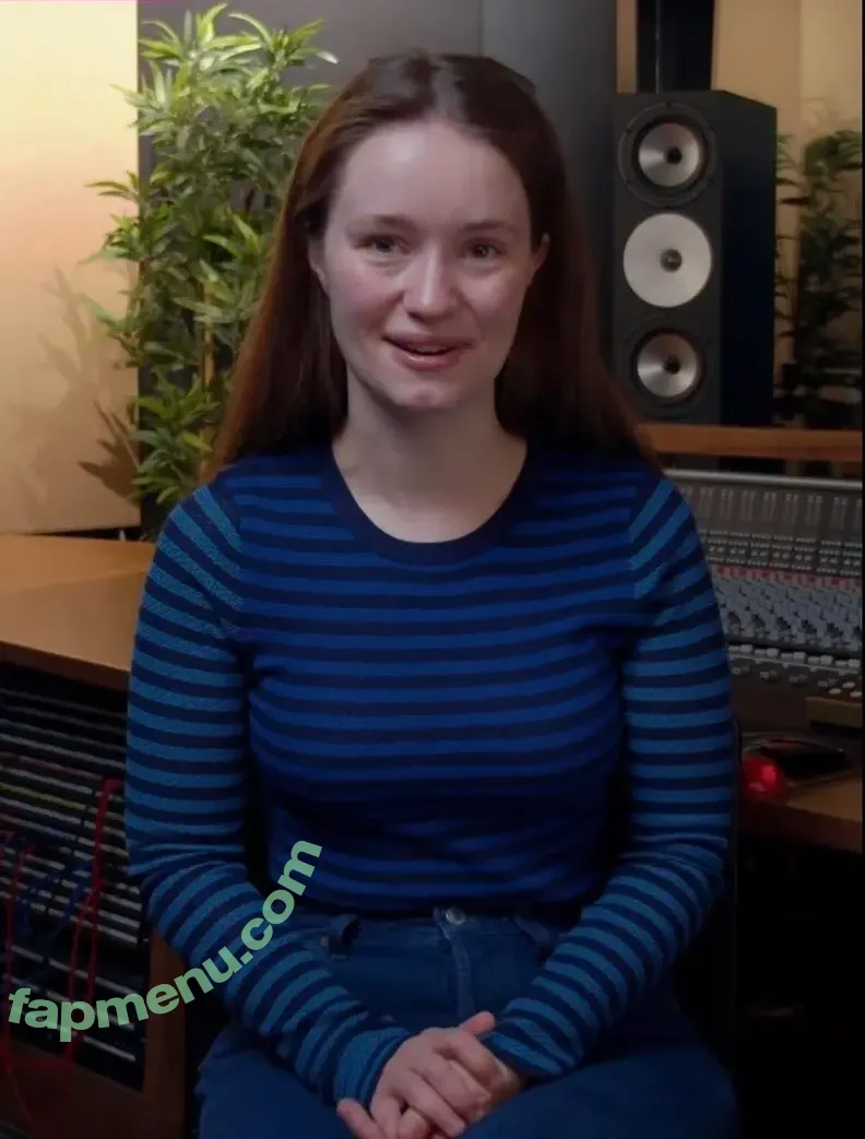 Sigrid nude photo #0537 (Sigrid Solbakk Raabe / thisissigrid)