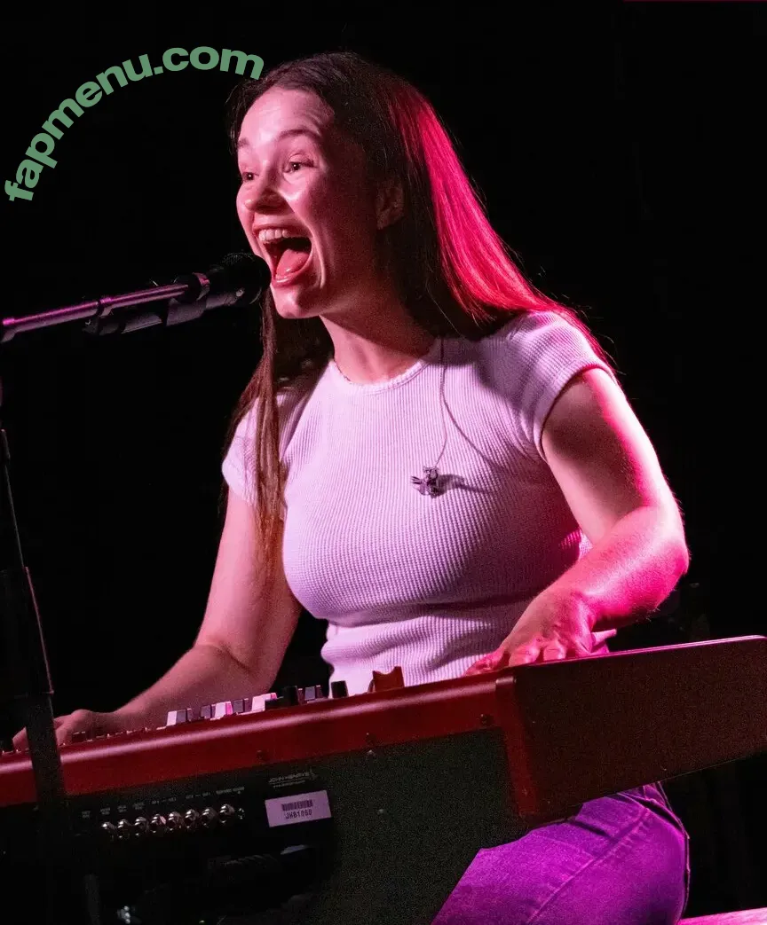 Sigrid nude photo #0585 (Sigrid Solbakk Raabe / thisissigrid)