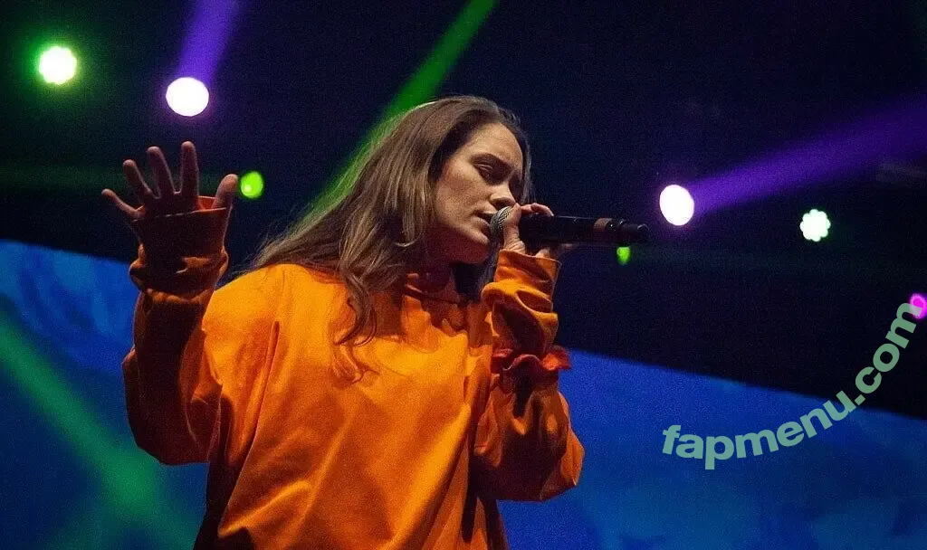 Sigrid nude photo #0630 (Sigrid Solbakk Raabe / thisissigrid)