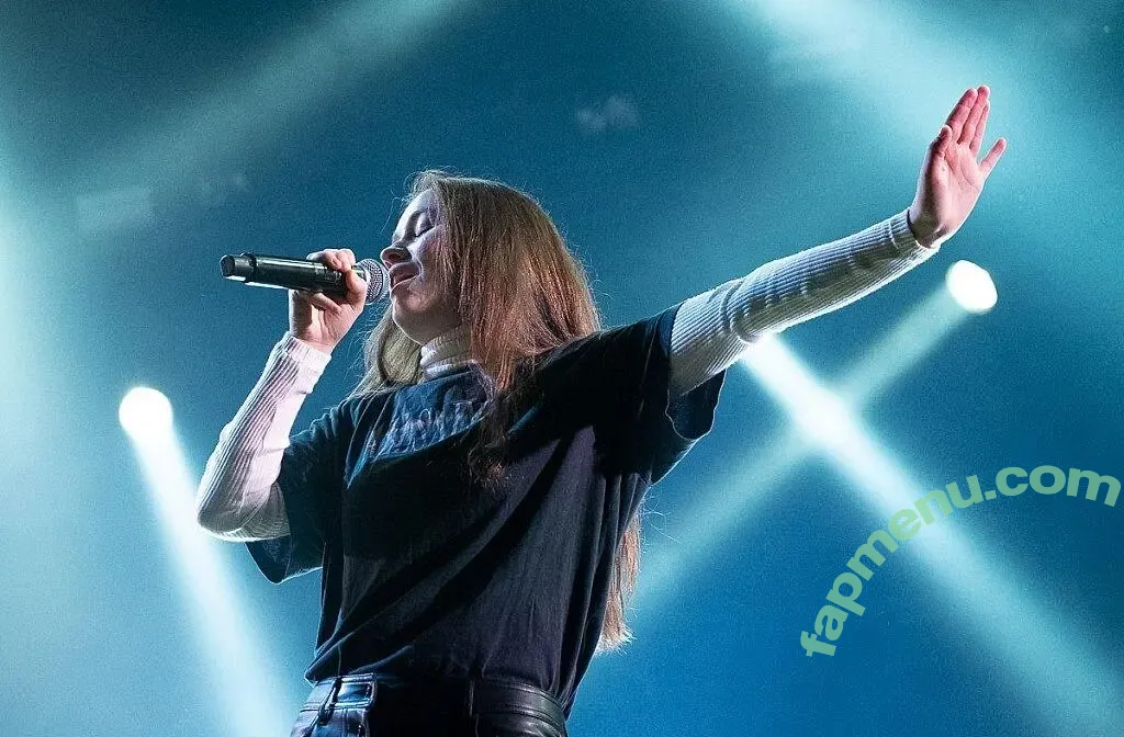 Sigrid nude photo #0632 (Sigrid Solbakk Raabe / thisissigrid)