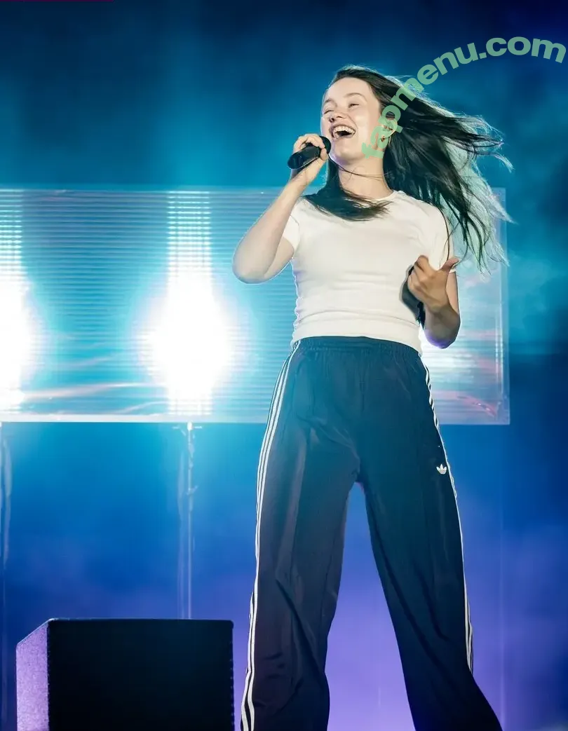 Sigrid nude photo #0637 (Sigrid Solbakk Raabe / thisissigrid)