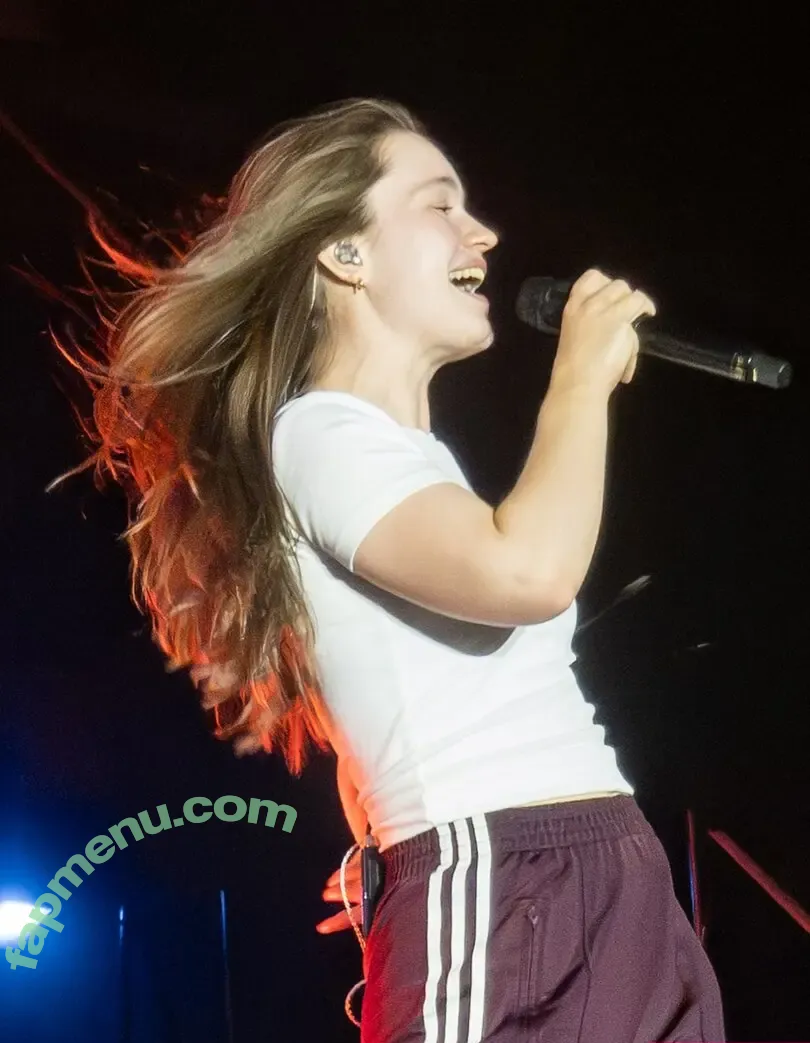 Sigrid nude photo #0641 (Sigrid Solbakk Raabe / thisissigrid)