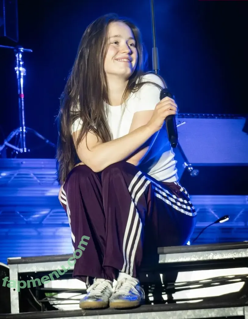 Sigrid nude photo #0646 (Sigrid Solbakk Raabe / thisissigrid)