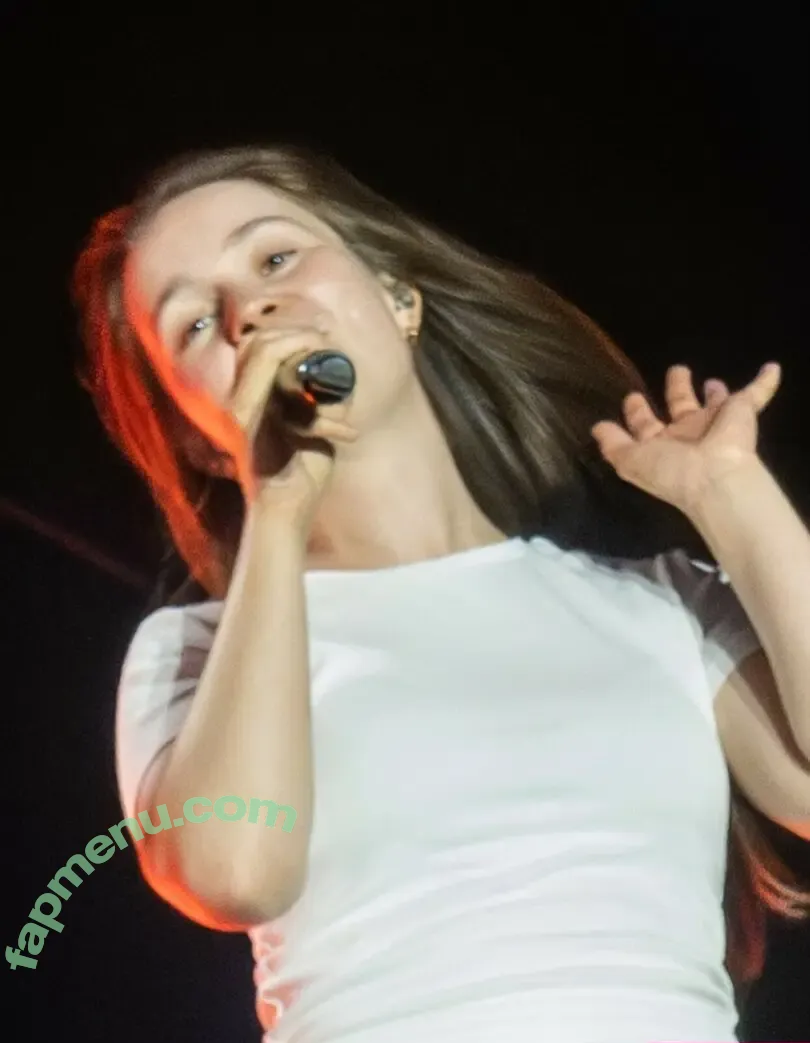 Sigrid nude photo #0647 (Sigrid Solbakk Raabe / thisissigrid)