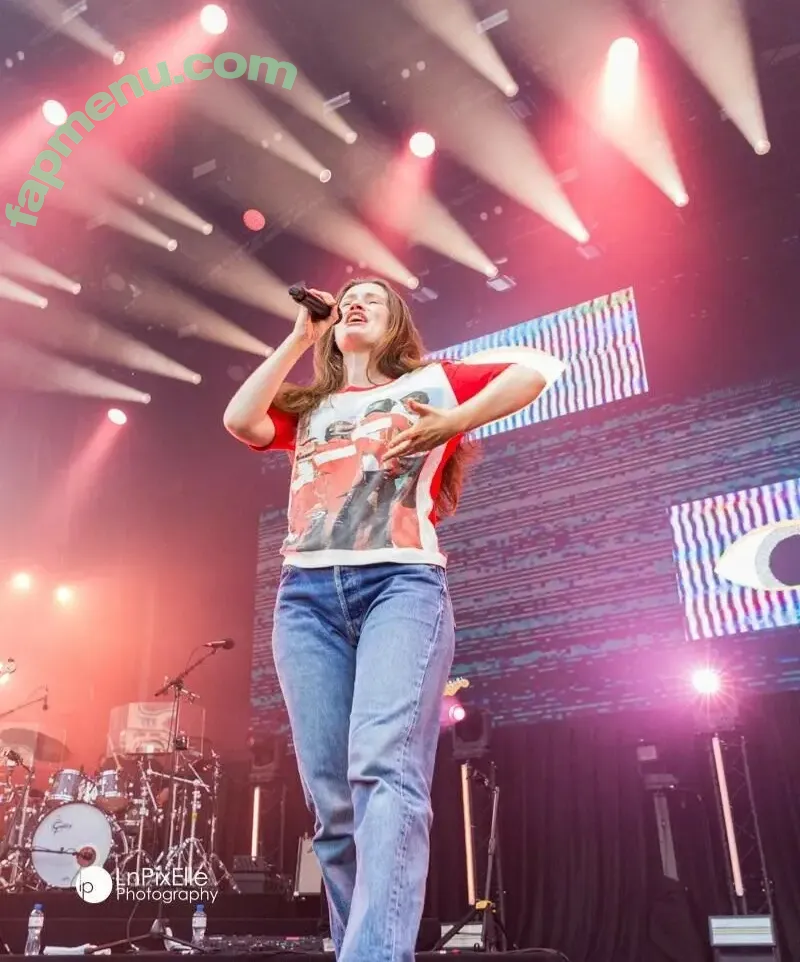 Sigrid nude photo #0650 (Sigrid Solbakk Raabe / thisissigrid)