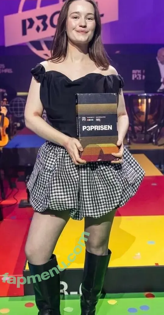 Sigrid nude photo #0676 (Sigrid Solbakk Raabe / thisissigrid)