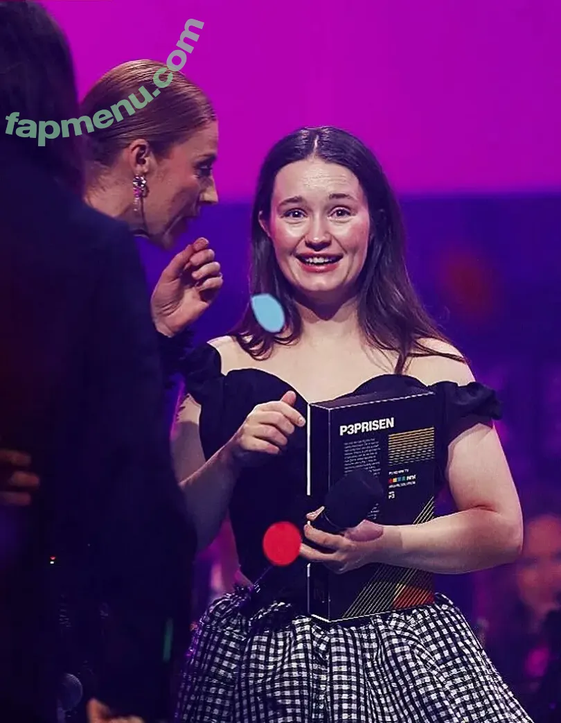 Sigrid nude photo #0700 (Sigrid Solbakk Raabe / thisissigrid)