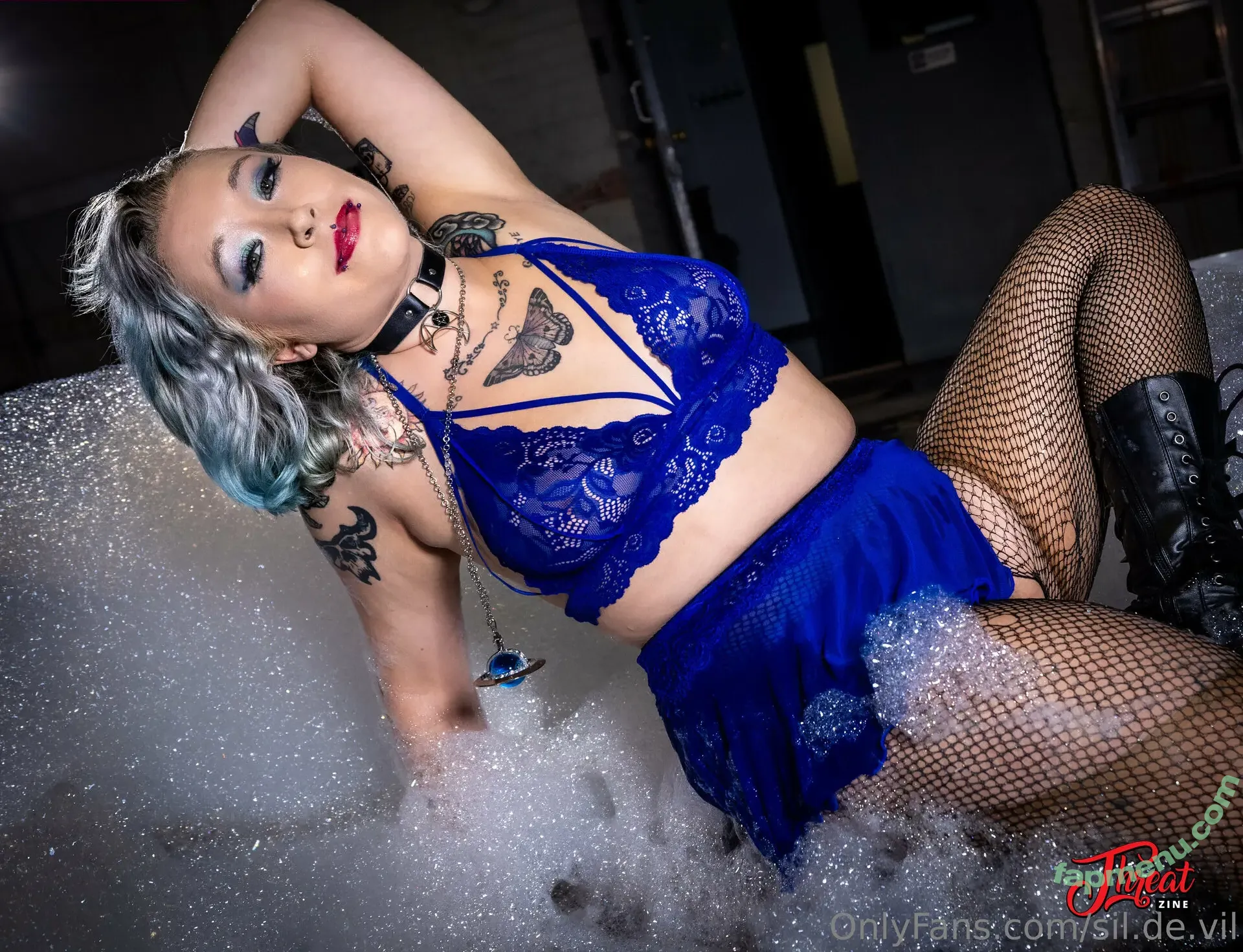 sil.de.vil nude photo #0046 (sil.de.vil)